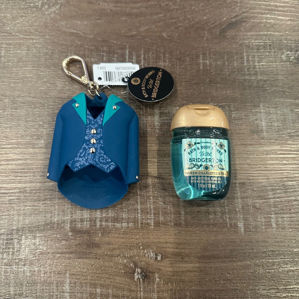 Bath & Body Works Bridgerton Blue Suit PocketBac Holder Queen Charlotte Tea Gel